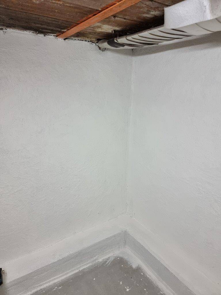 Réalisation d'un cuvelage complet dans une cave a la garde dans le 83